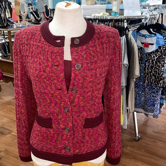St. John Jackets & Blazers - St. John 2 Pc Boucle Jacket w/ Silk Shell Size SM